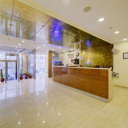 Hotel Grand Suites By D'Capitol Near Delhi Airport New Delhi Bagian luar foto