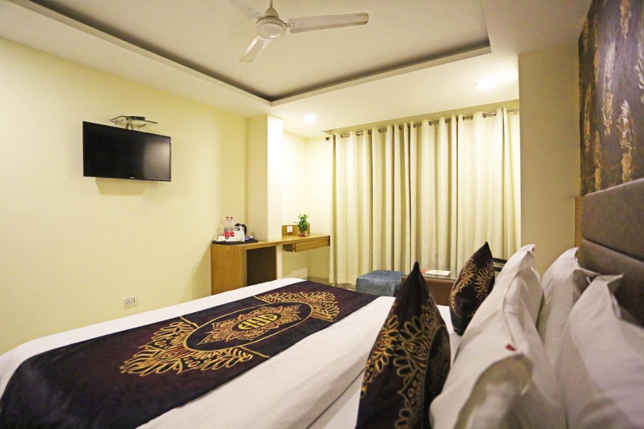 Hotel Grand Suites By D'Capitol Near Delhi Airport New Delhi Bagian luar foto