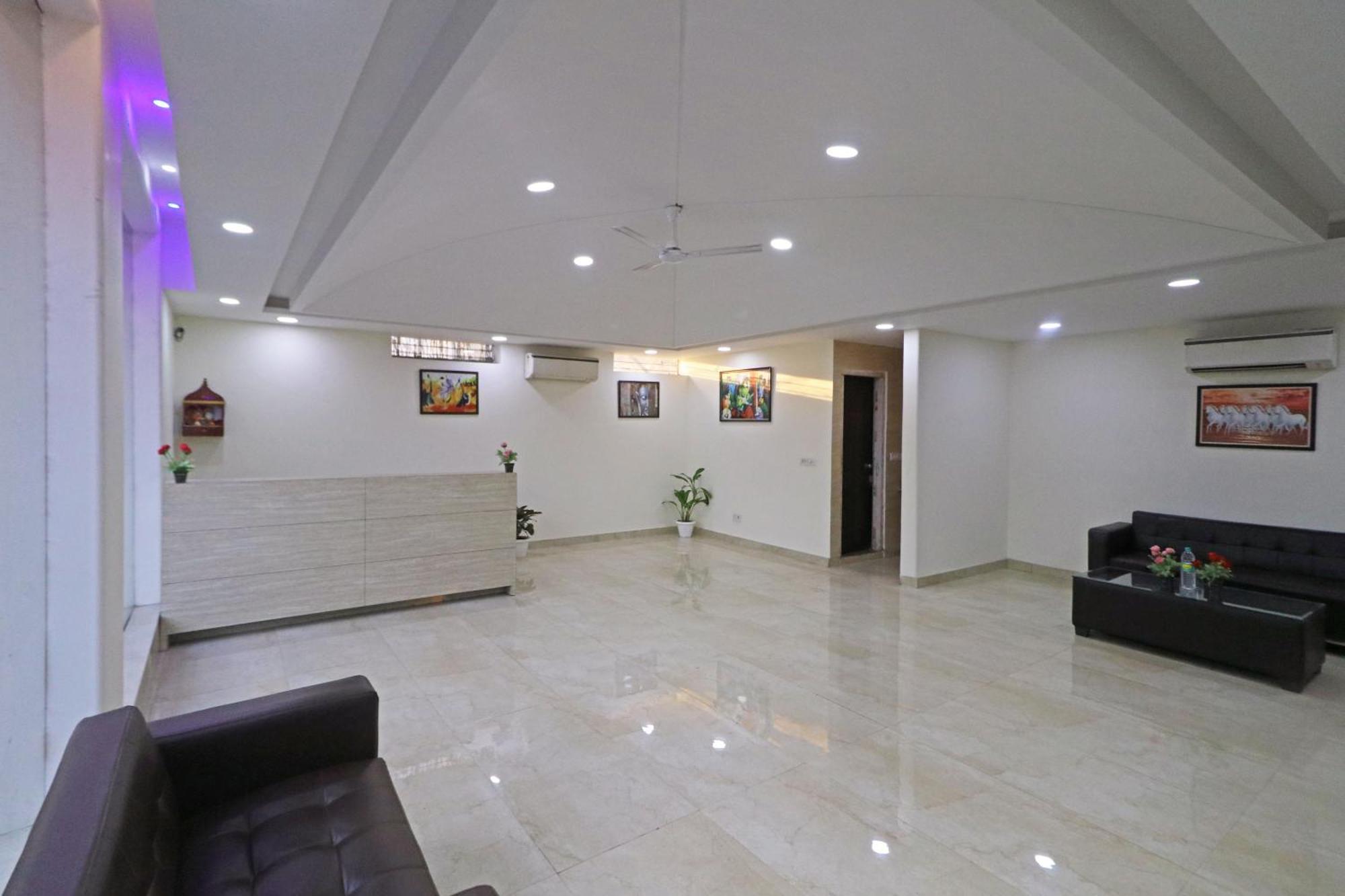 Hotel Grand Suites By D'Capitol Near Delhi Airport New Delhi Bagian luar foto