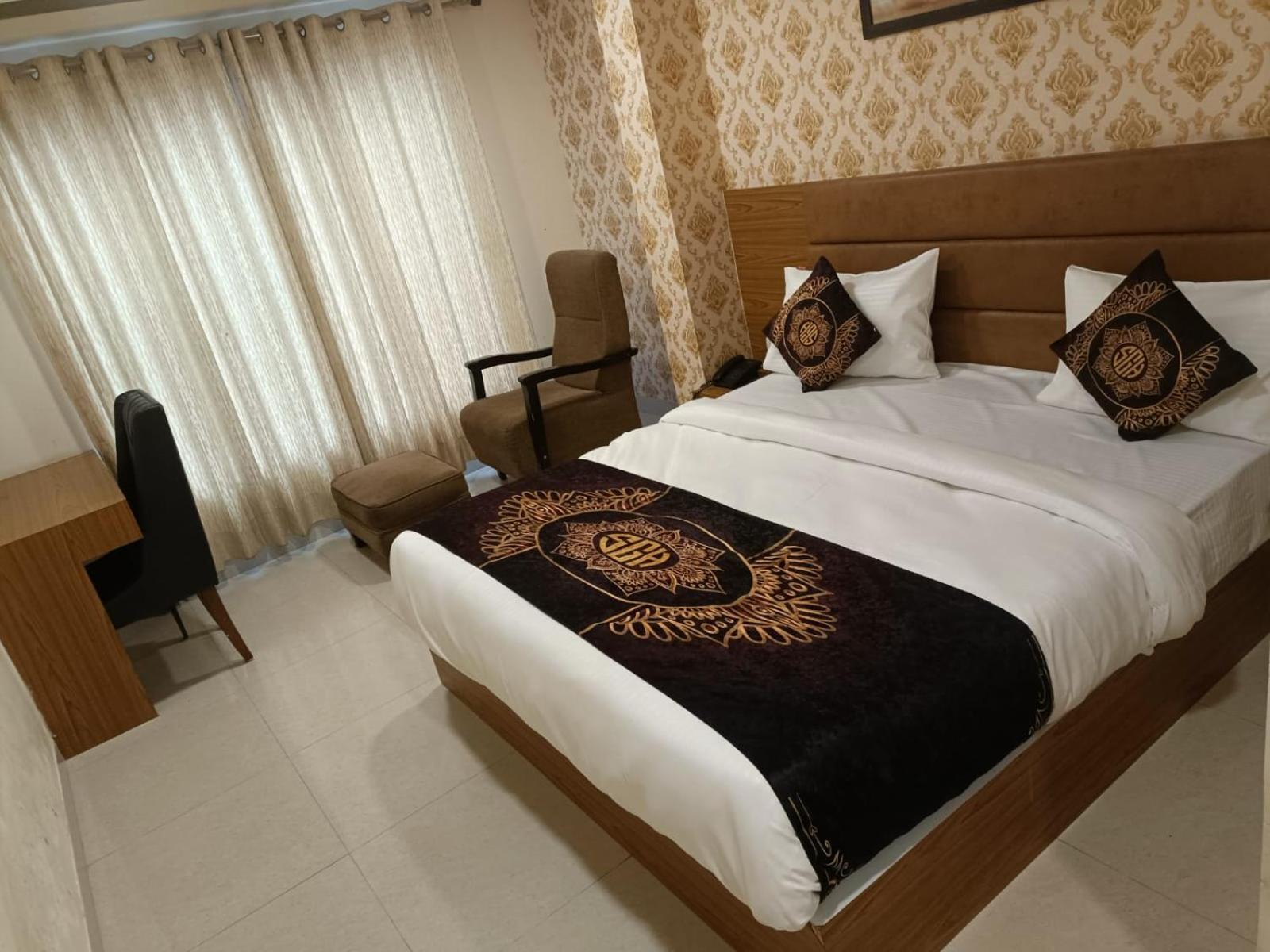 Hotel Grand Suites By D'Capitol Near Delhi Airport New Delhi Bagian luar foto