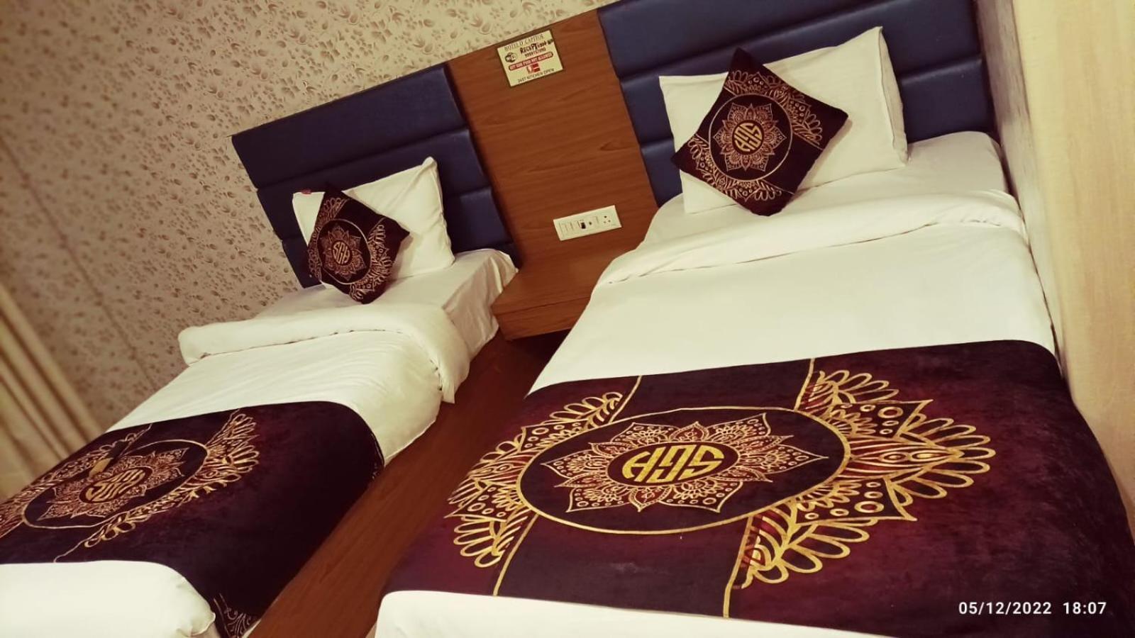 Hotel Grand Suites By D'Capitol Near Delhi Airport New Delhi Bagian luar foto