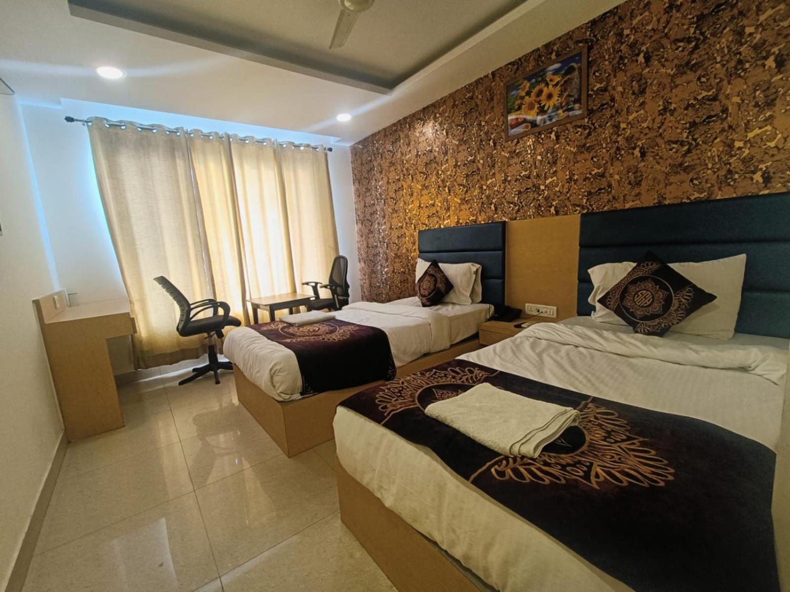 Hotel Grand Suites By D'Capitol Near Delhi Airport New Delhi Bagian luar foto
