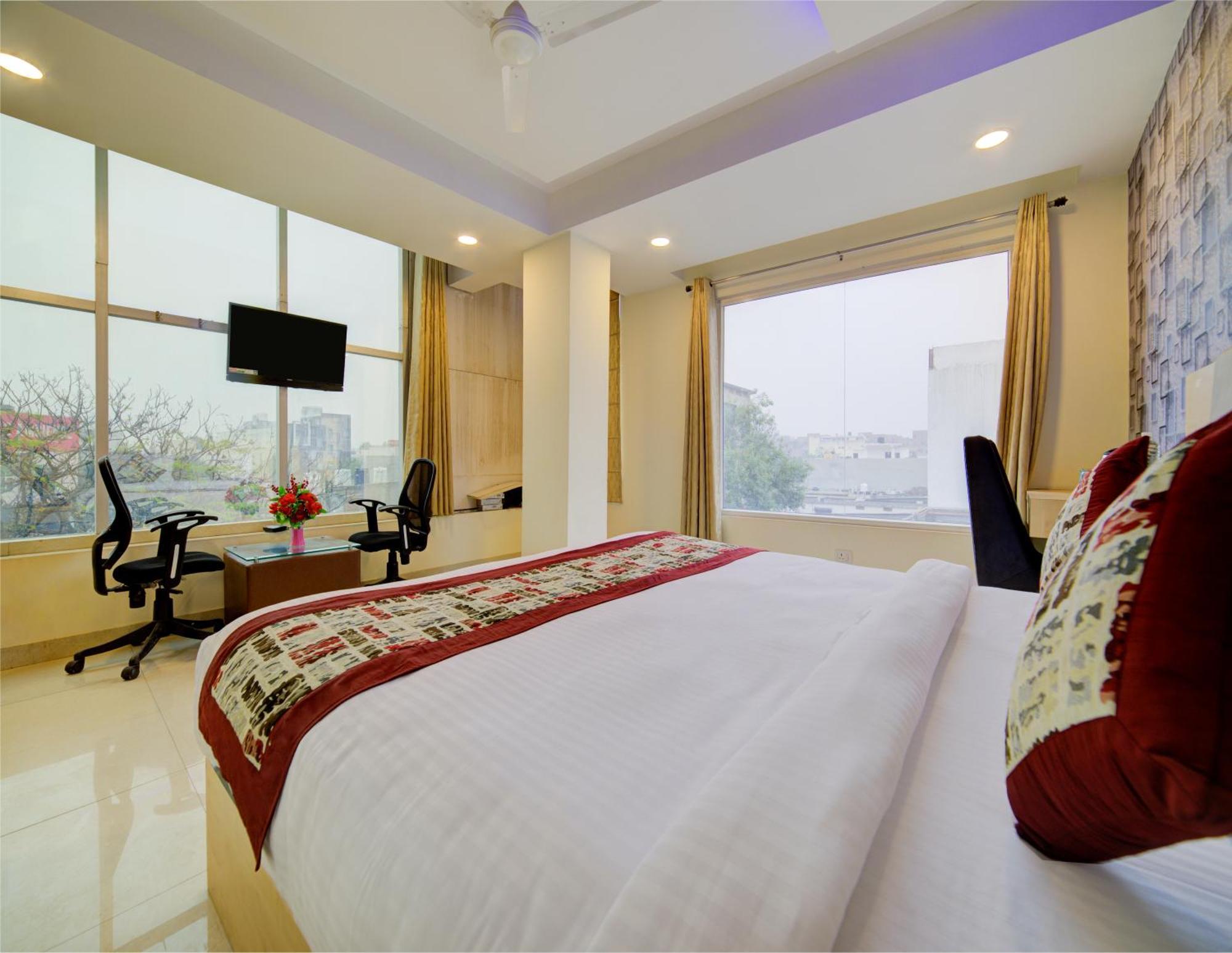 Hotel Grand Suites By D'Capitol Near Delhi Airport New Delhi Bagian luar foto