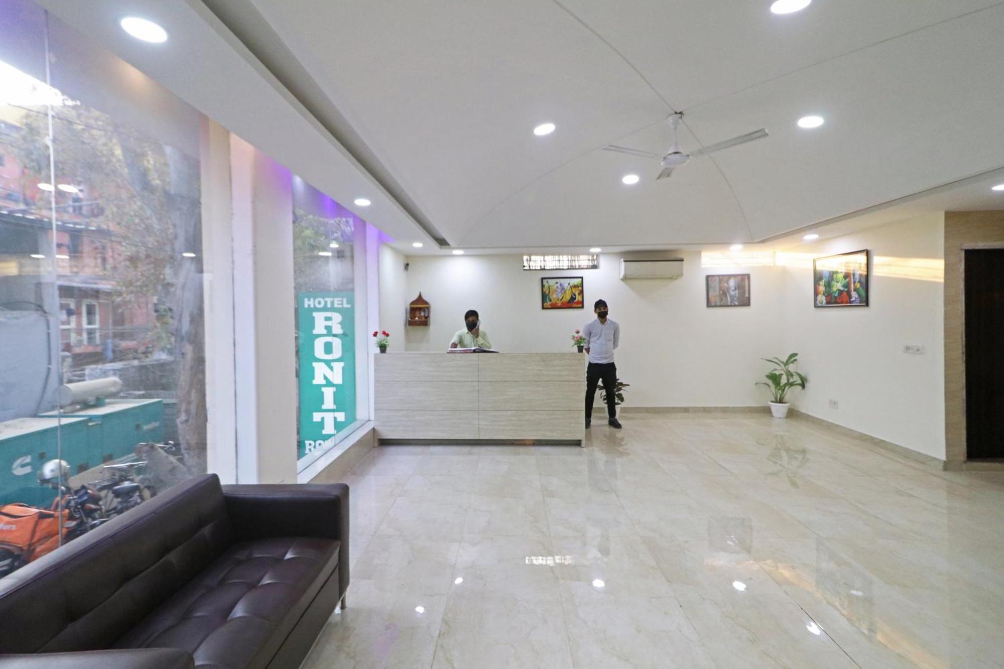Hotel Grand Suites By D'Capitol Near Delhi Airport New Delhi Bagian luar foto